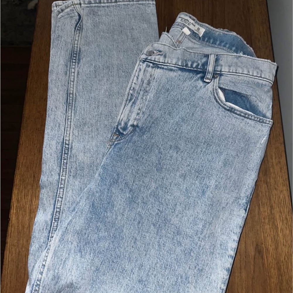 Abercrombie 90s Straight Ultra High Rise Curve Love Jeans